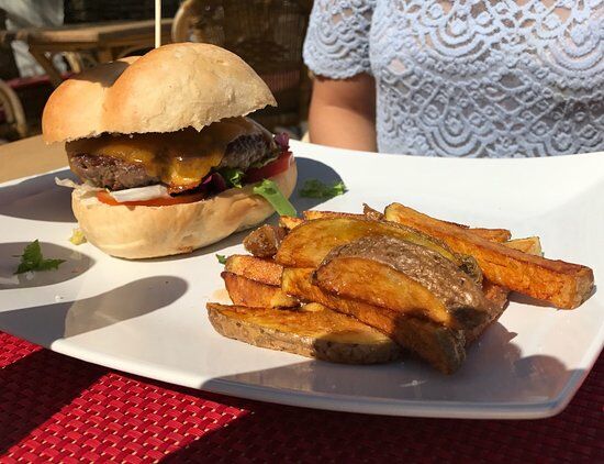 New Inn Lounge Caffè