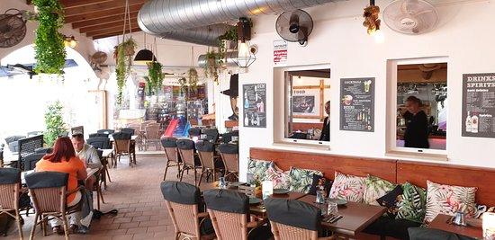 Indiana Johns Cala Egos