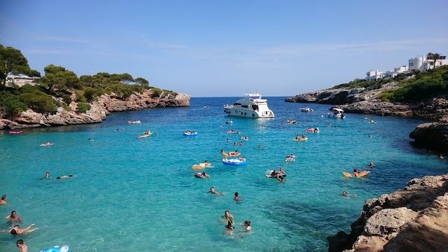 Calo Des Corral o Cala Esmeralda